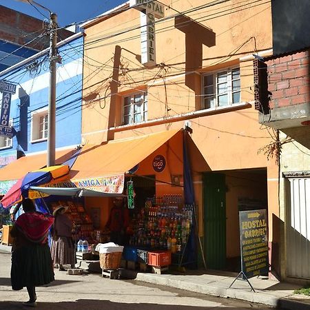 Hostal Gabriel Copacabana  Esterno foto